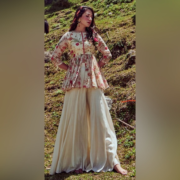 Paulmi & Harsh Off-White Cotton Silk Palazzo Pant Set - Picture 1 of 4